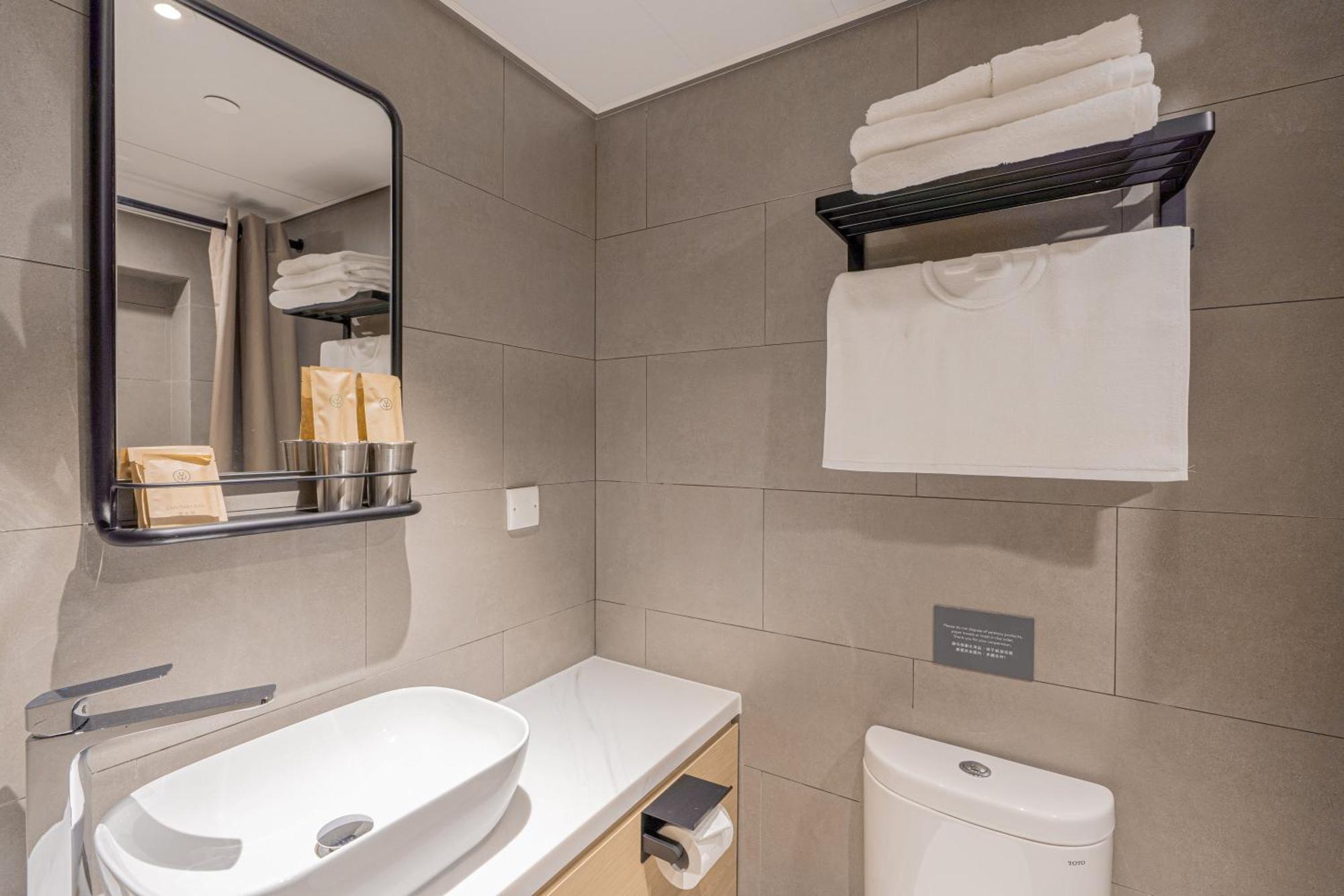 Hotel Urbanwood Ap Lei Chau Hongkong Exterior foto